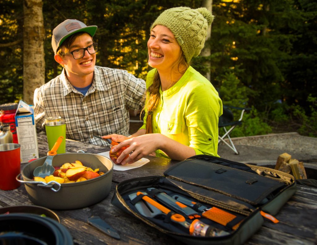 Never Leave Home Without This Kitchen Set